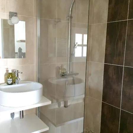 Spacieux A Avec Piscine Partagee Montauriol (Pyrenees-Orientales)